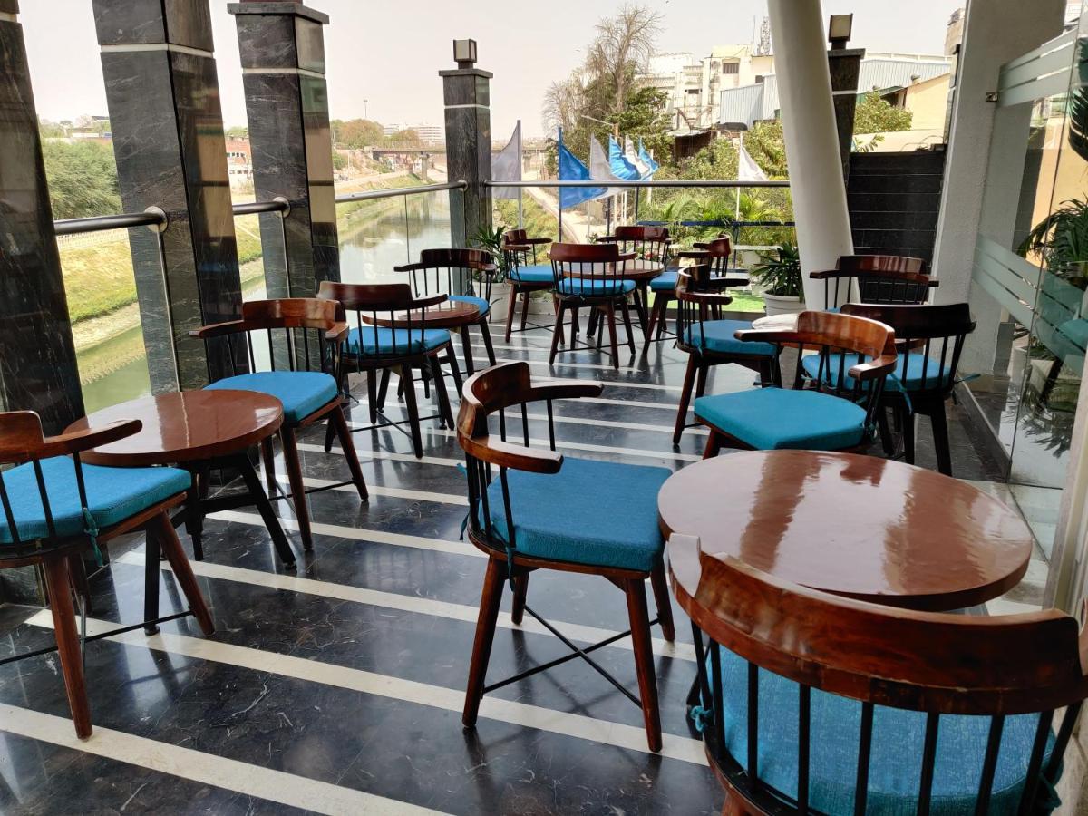 Comfort Hotel Varanasi